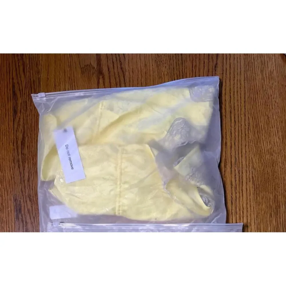 NWT! Rumored Lady Lace in Buttercream Top Size XL - Picture 4 of 4